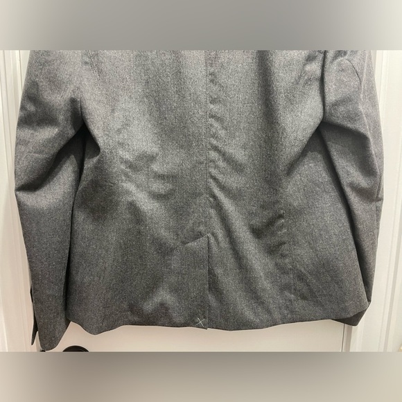 NWT TALBOTS Kate Fit Romantically Curvy Wool Blend Jacket Sz 14 Gray Blazer - Picture 9 of 10